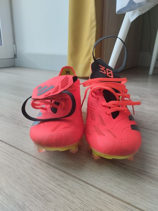 Adidas predator 30