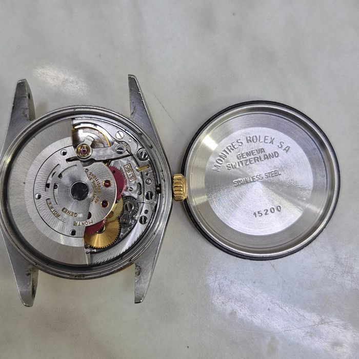 Ceas Rolex Oyster Perpetual Date Ref. 15223, ZEUS Amanet Militari