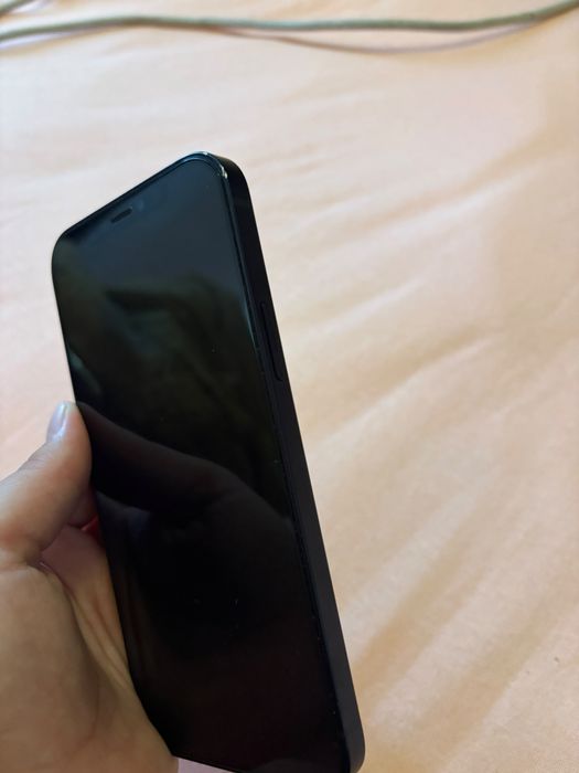 Apple iPhone 12 обмен