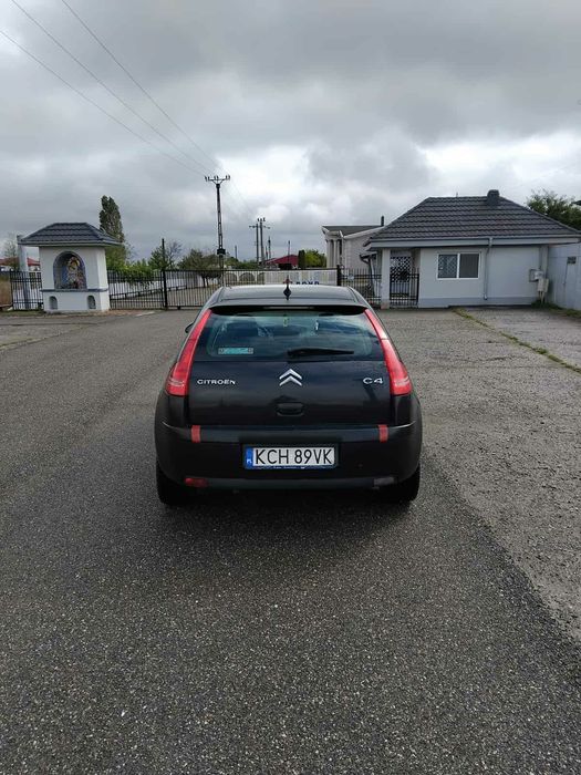 Dezmembrez Citroen c4 1.4i 1.6d