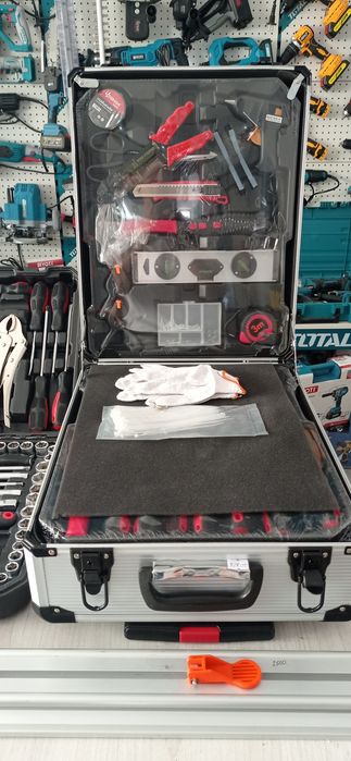 набор инструментов набор ключей