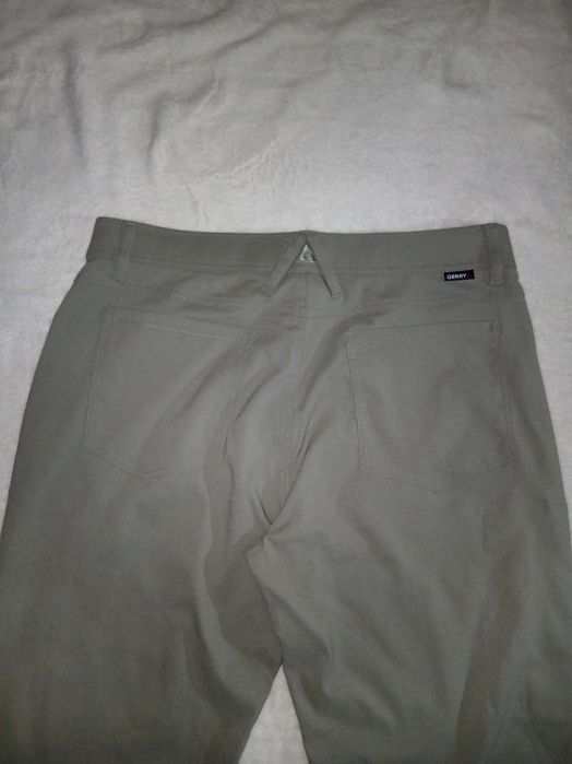 Из США , стильные мужские брюки от бренда "GERRY"