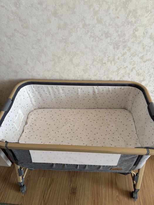 Продам детскую кроватку