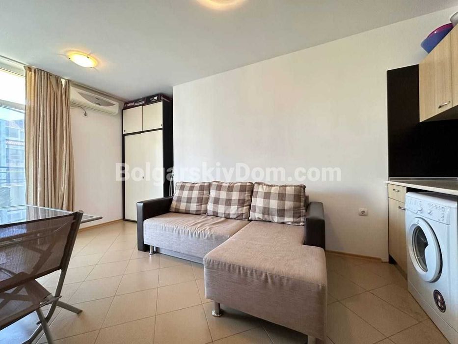 Продава се Двустаен апартамент в к.к. Слънчев бряг - 52 кв.м за 652 €/кв.м - Снимка #3