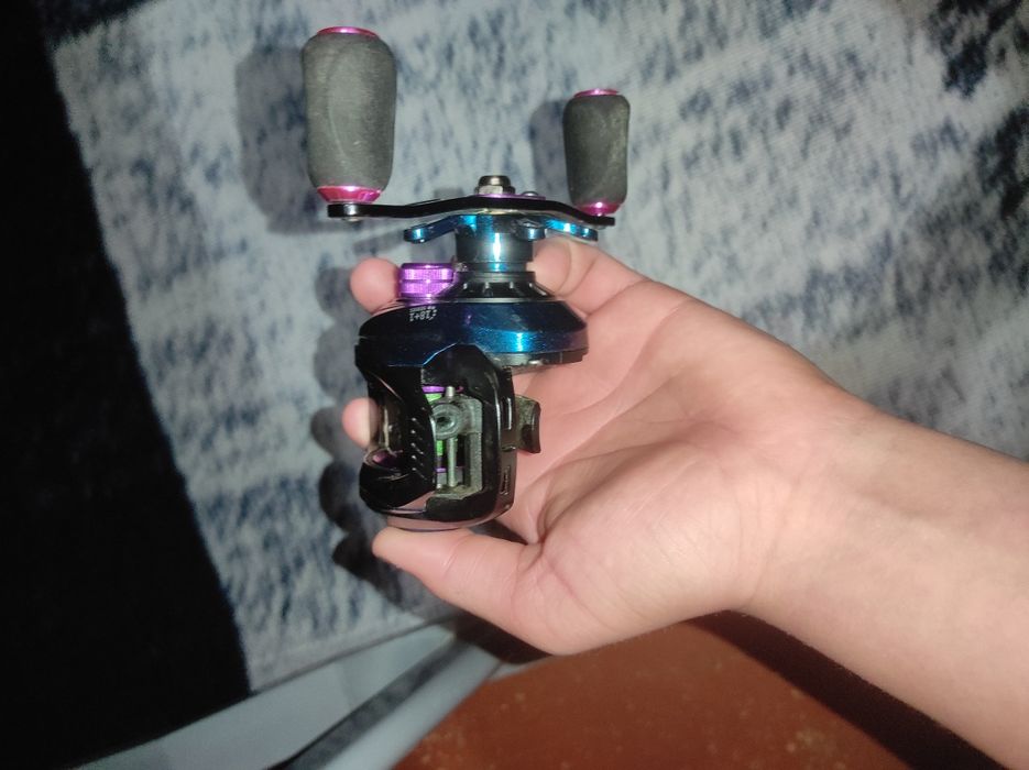 Продам  инерционную катушку