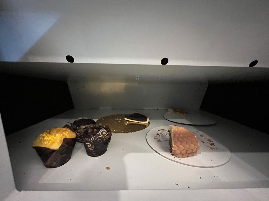 Хладилна отворена  експозиционна витрина