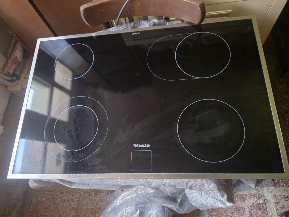 Фурна с котлони Miele