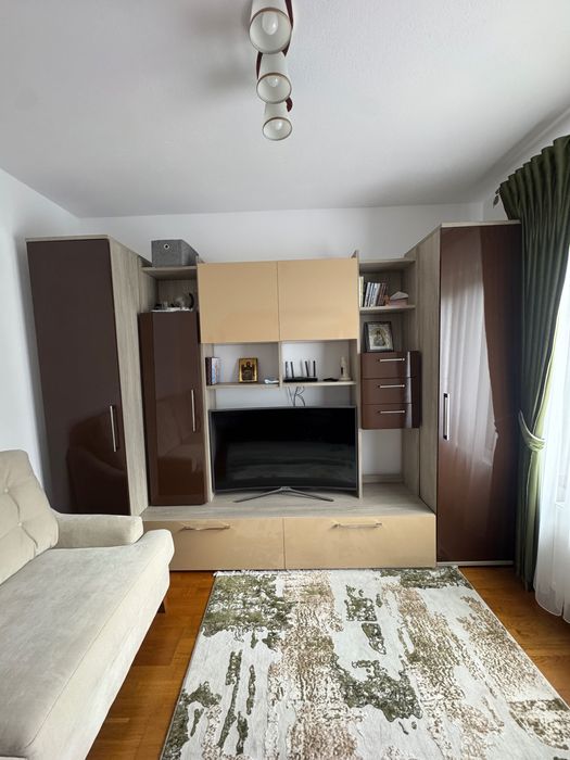 Vand mobila Living