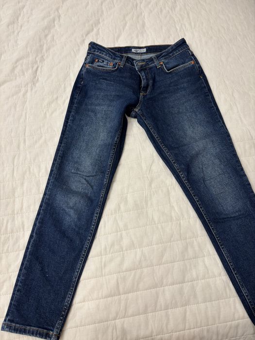 Продам джинсы 1500 тенге