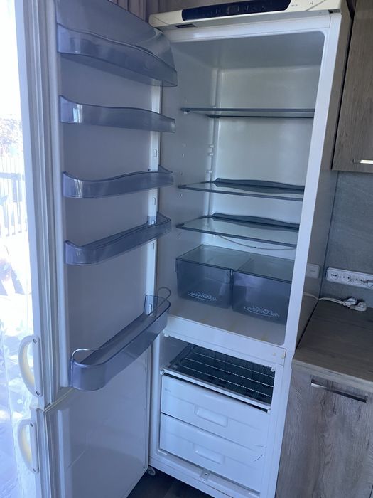 Продам холодильник