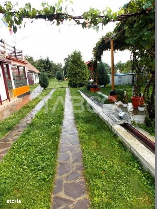 Pensiune 13 camere si teren 3000 mp de vanzare la cheie Comision 0%