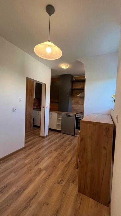 Дава се под наем Двустаен апартамент в София, Бъкстон - 67 кв.м за 459 € - Снимка #1