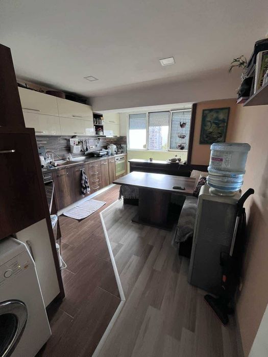 Продава се Тристаен апартамент в Хасково, Младежки хълм - 86 кв.м за 833 €/кв.м - Снимка #3