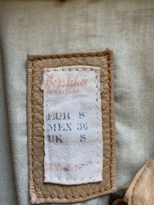 Geacă pielea crem Berska