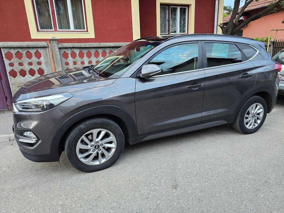 Hyundai Tucson Hyundai Tucson Automatik Passion Plus 7+1 viteze, motor diesel Euro 6b