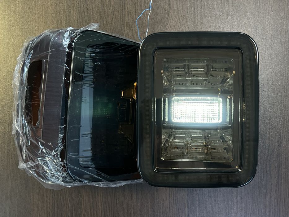 Европейски LED стопове за Jeep Gladiator JT 2020 - 2025