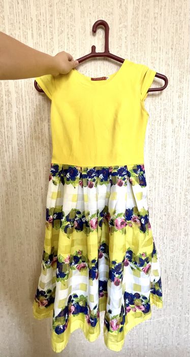 Шикарное нарядное платье