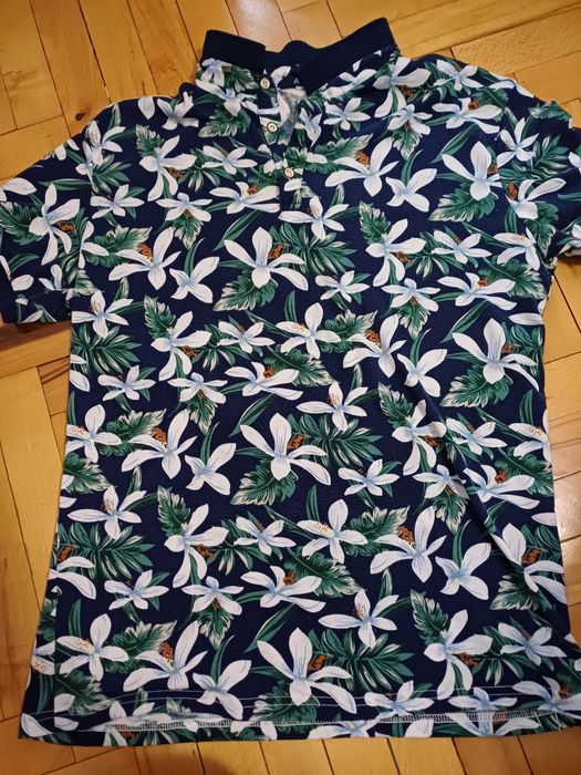 Лот 2 бр Мъжки тениски с флорални мотиви размер XL