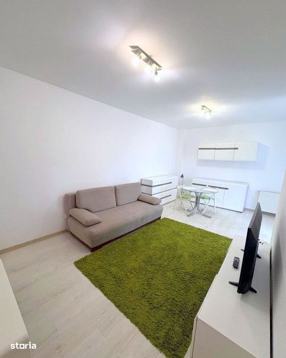 Apartament 2 camere, garaj, balcon – Centru
