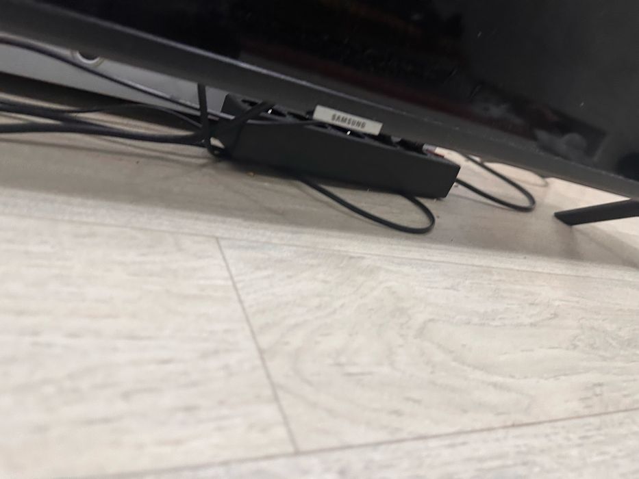 продам телевизор Самсунг