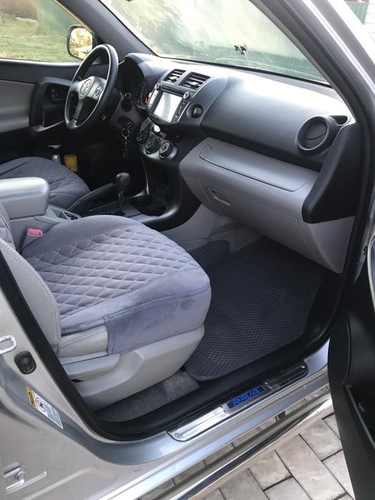 Rav4 3 поколение 2011 год