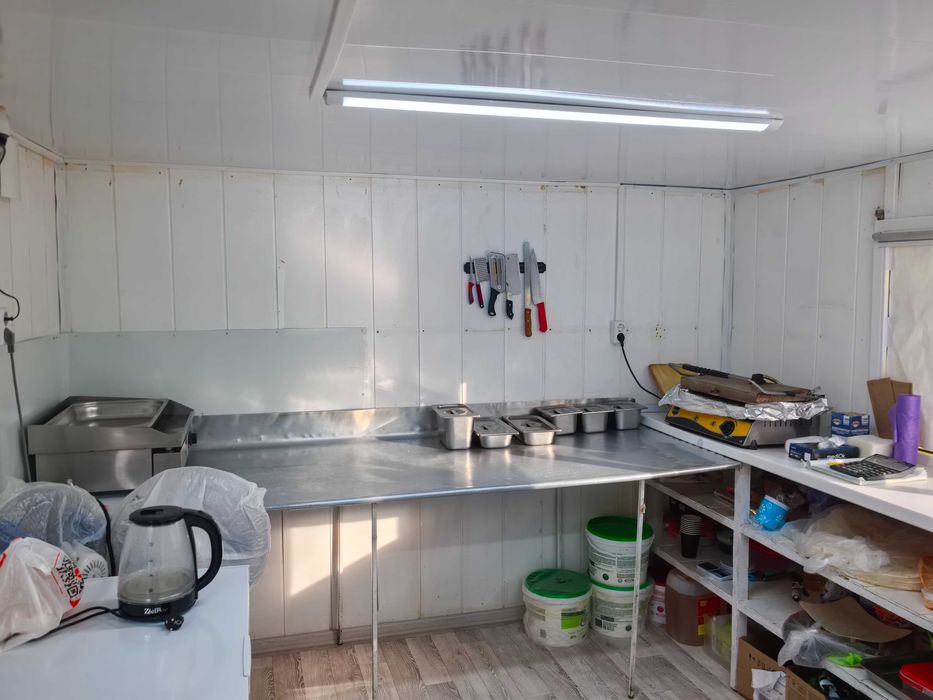 Продам Донерную в центре