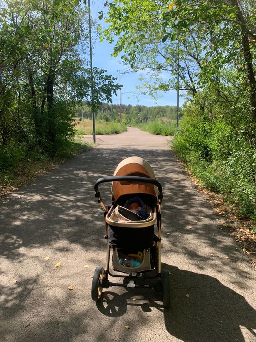 Продам коляску в хорошем состоянии