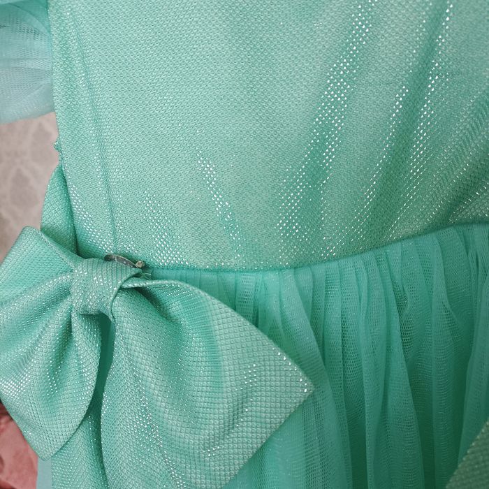 Нарядное платье для девочки