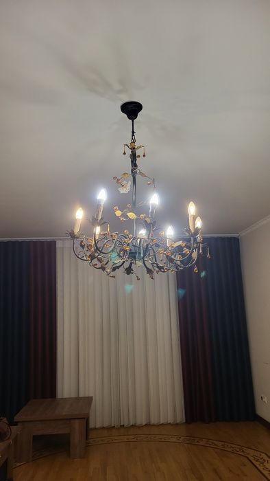 Люстра 8 рожковая кованная