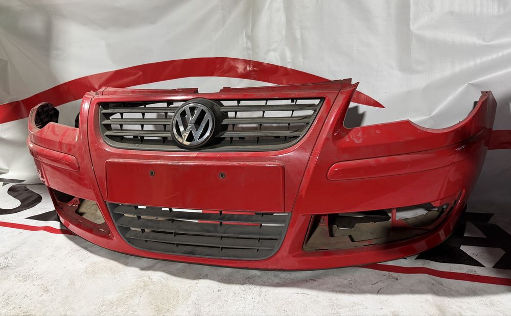 Бампера на мерс А160 класс. Фолцваген Поло. Двигатель. Двери. Ходовая