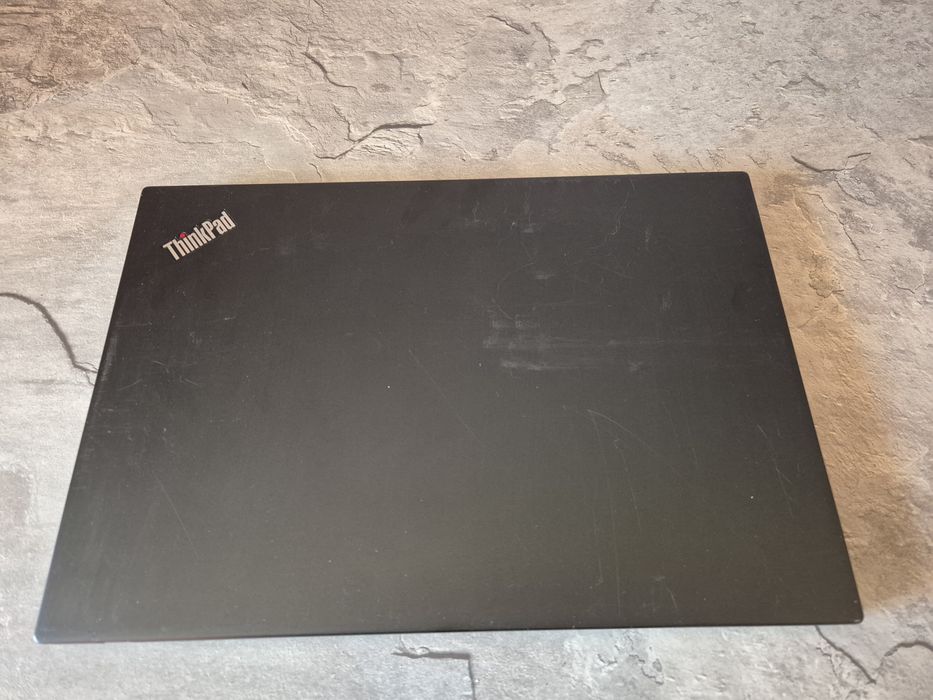 Лаптоп ThinkPad T490s