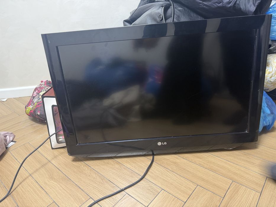 Телевизор lg в хорошом состоянии