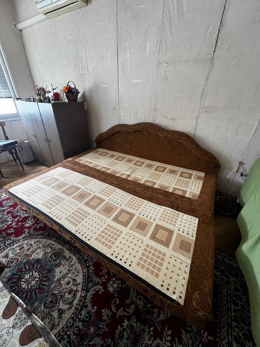 Разтегателен диван