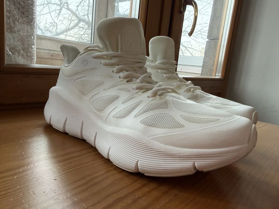 Беговые кроссовки BMAI