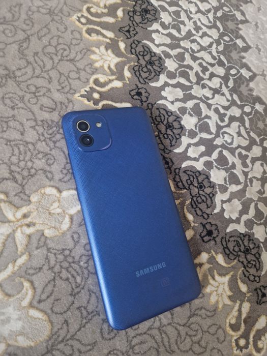 Samsung a03  64 гб