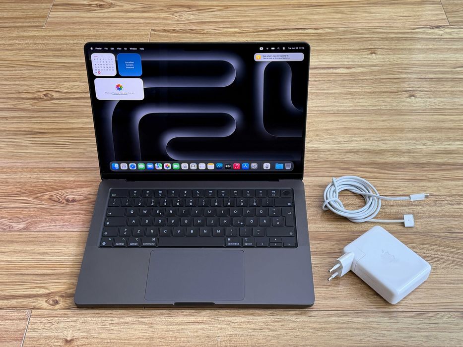 MacBook Pro 14`M4 Pro/14 CPU/20 GPU/24GB RAM/1000GB SSD/Батерия 100% — снимка 1