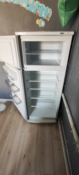 Продам холодильник атлант