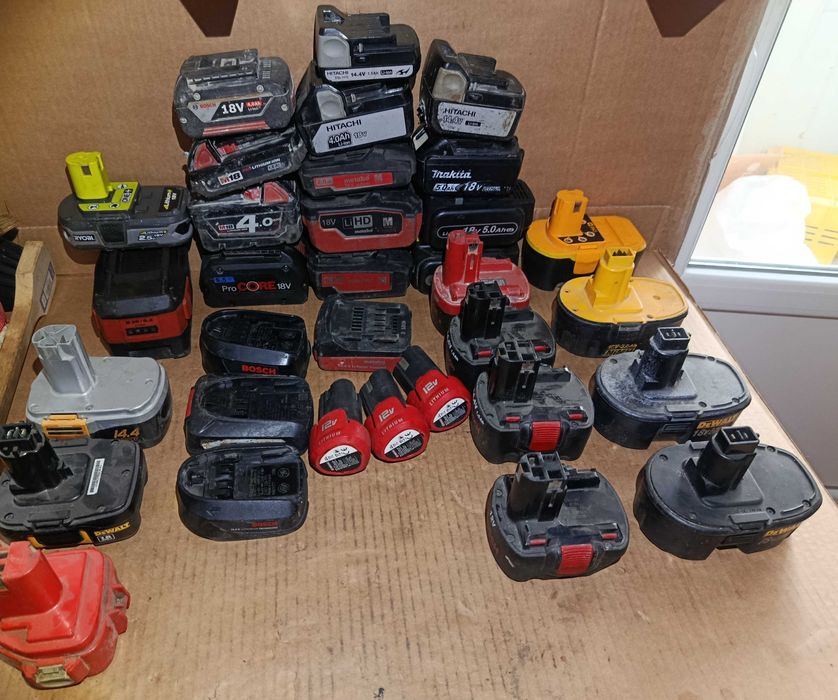 DFECTE baterie Makita DeWalt HILTI Bosch Milwaukee Metabo Hitachi AEG