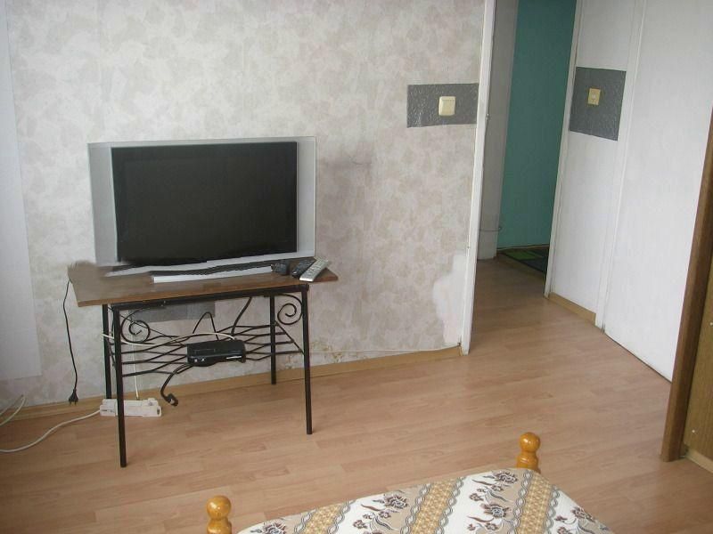 Дава се под наем Тристаен апартамент в София, Гео Милев - 90 кв.м за 550 € - Снимка #3