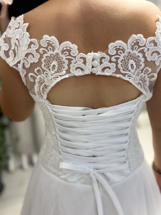 Rochie de mireasa in stil A-line