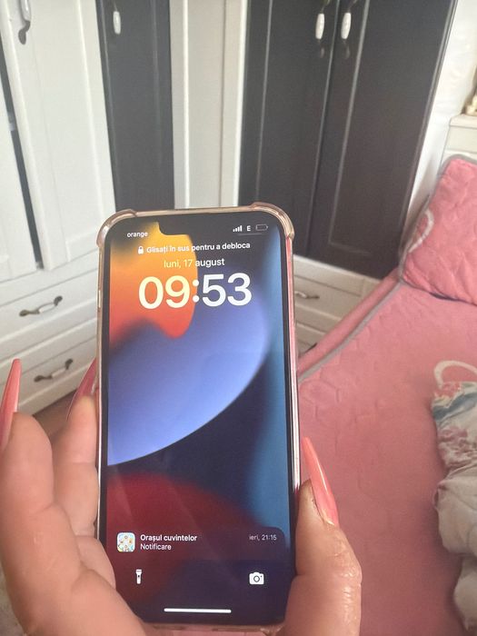 Telefon iPhone 13