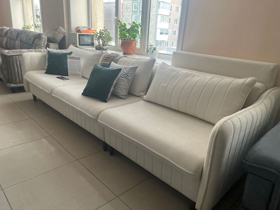 Срочно продам диван