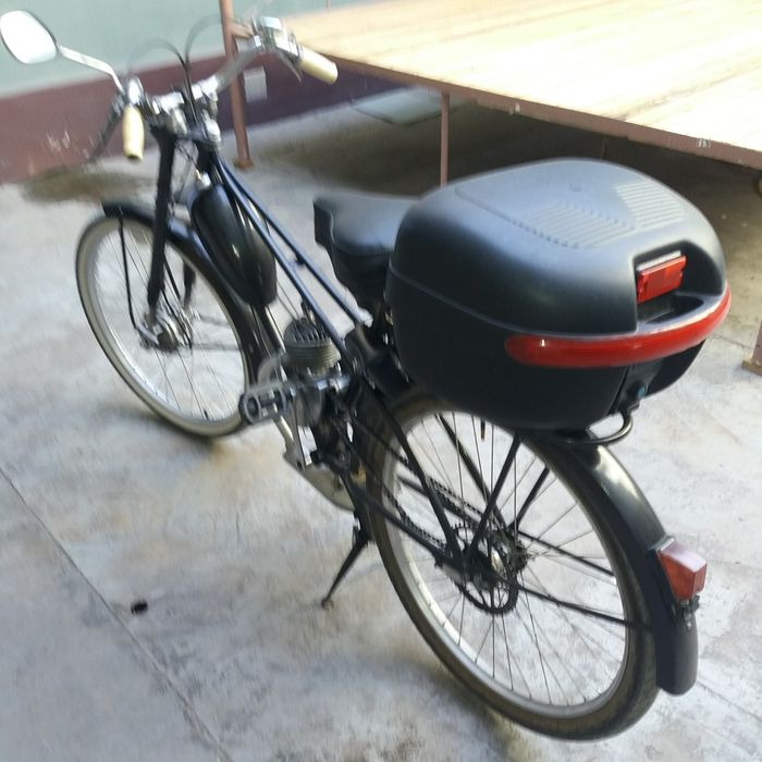 вело мотор пвз год выпуска 1969  в отличном состоянии мотор новый