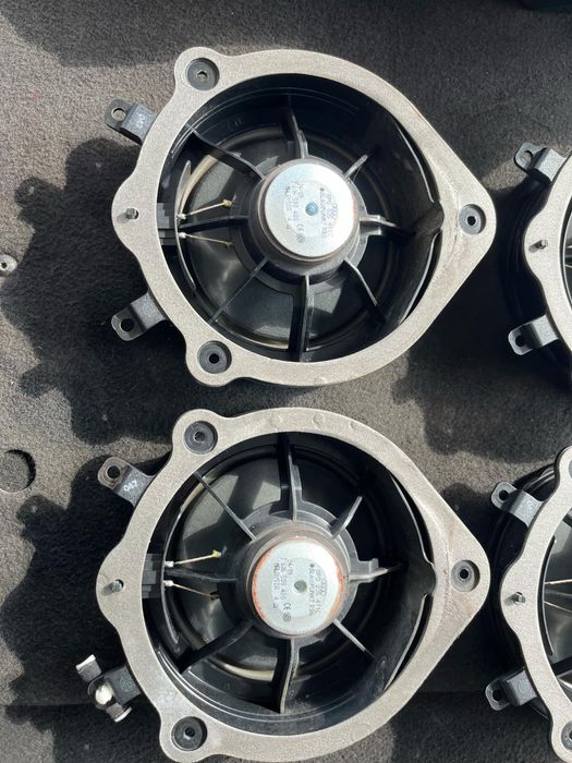 Колони озвучение тонколони Audi A3 8p буфер бас