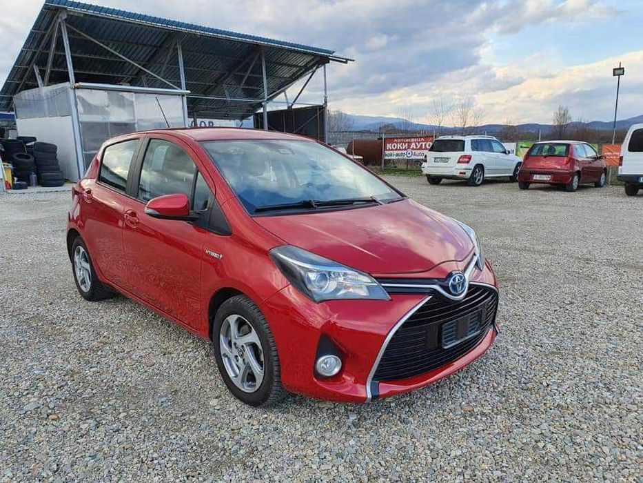 Toyota Yaris 1.0i гр. Карлово • OLX.bg