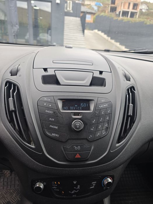 Ford Transit Courier - TVA deductibil