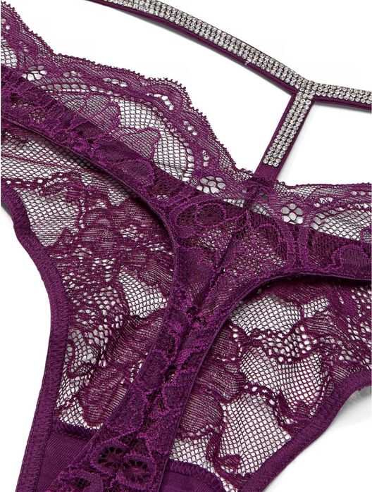 сутиен и прашки, комплект на Victoria's Secret, диамантени презрамки