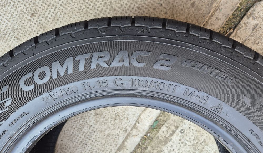 O bucată 215/60 R16C M+S iarnă - una Vredestein