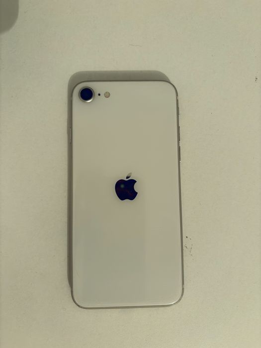 Iphone se 3 поколение