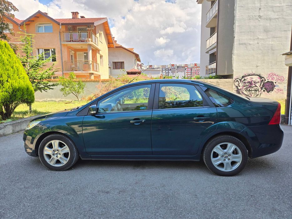 Ford Focus 2008 седан 111К КМ